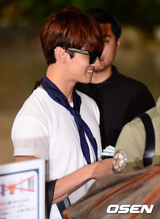 [PHOTOS] 140829 TVXQ airport photos (Korea &gt;&gt;&gt; Japan)