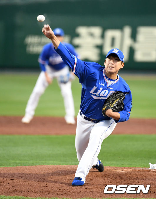 [OSEN=대전, 지형준 기자]1회말 삼성 선발투수 윤성환이 역투하고 있다. /jpnews@osen.co.kr