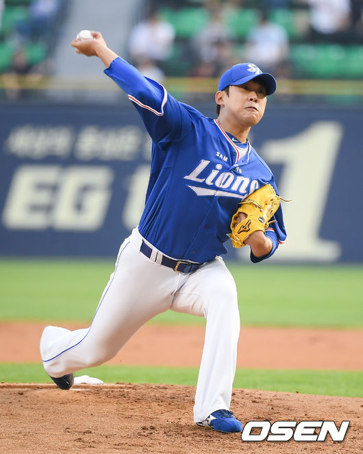 1회말 삼성 선발투수 윤성환이 역투하고 있다. /soul1014@osen.co.kr