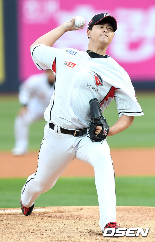 [OSEN=수원, 최규한 기자]KT 선발 김민이 힘차게 공을 뿌리고 있다. /dreamer@osen.co.kr