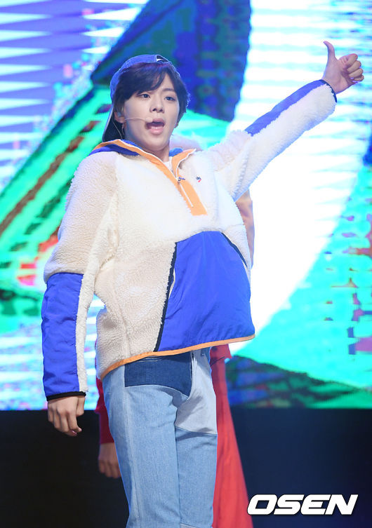 [사진]틴틴 태승,힘차게 엄지척   - 미주 중앙일보 