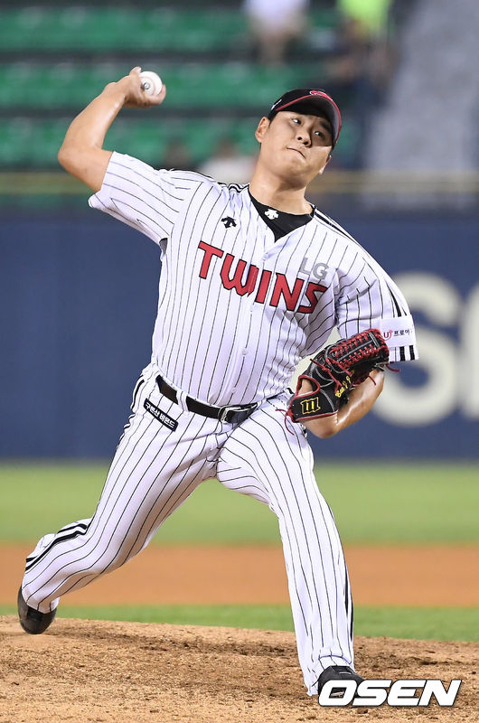 [OSEN=잠실, 곽영래 기자]6회초 LG 배재준이 역투하고 있다. /youngrae@osen.co.kr