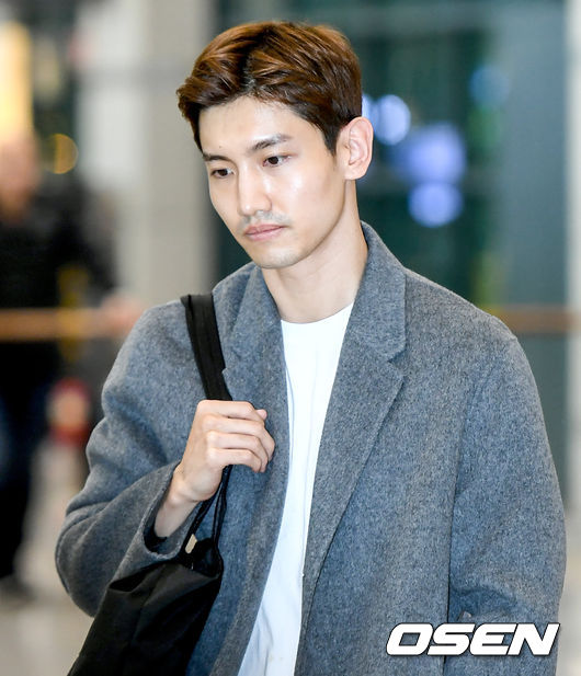 [사진]동방신기 최강창민,조각처럼 뚜렷한 이목구비   - 미주 중앙일보 