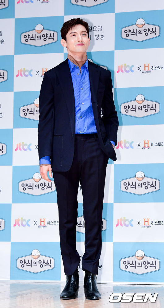 [사진]최강창민,폼나게   - 미주 중앙일보 