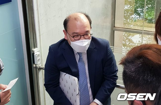 [OSEN=도곡동, 길준영 기자] 강정호 법률대리인 김선웅 변호사. /fpdlsl72556@osen.co.kr