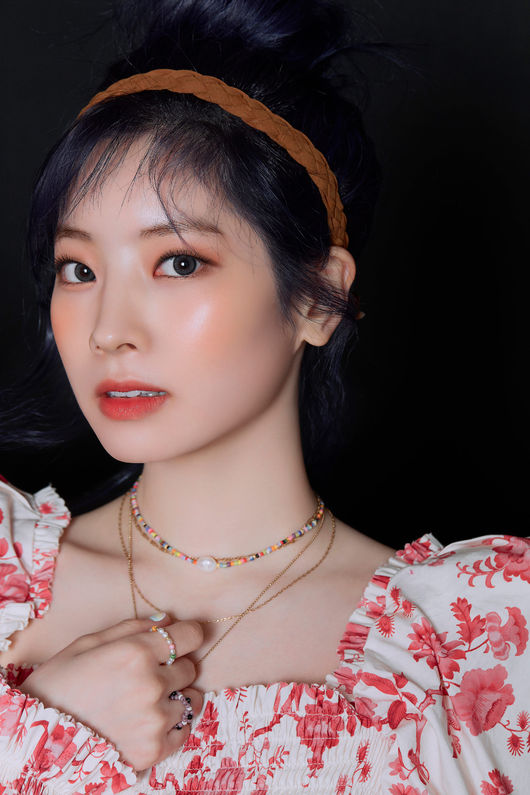 v live
