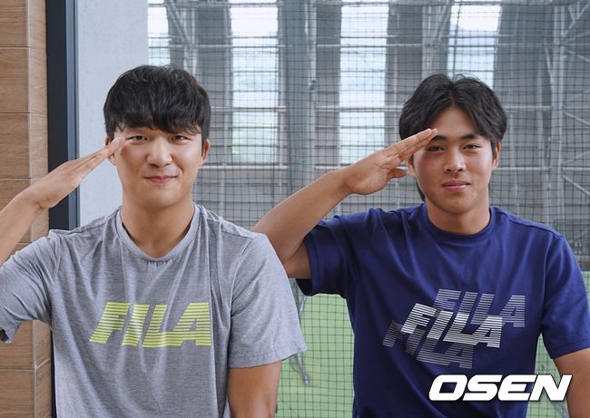 [OSEN=이천, 이종서 기자] 김대한(좌)-송승환(우) / bellstop@osen.co.kr