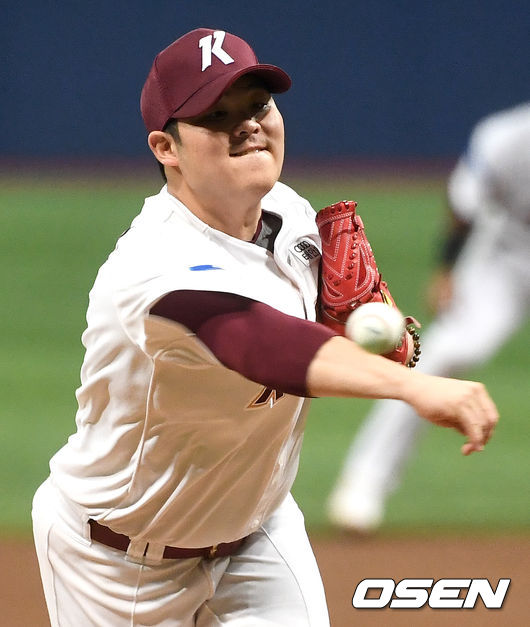 [OSEN=고척, 최규한 기자]키움 선발 한현희가 힘차게 공을 뿌리고 있다. / dreamer@osen.co.kr