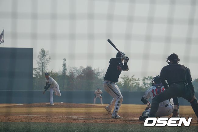 [OSEN=이천, 이종서 기자] 27일 이천베어스파크에서 경기를 치르는 LG-두산 / bellstop@osen.co.kr