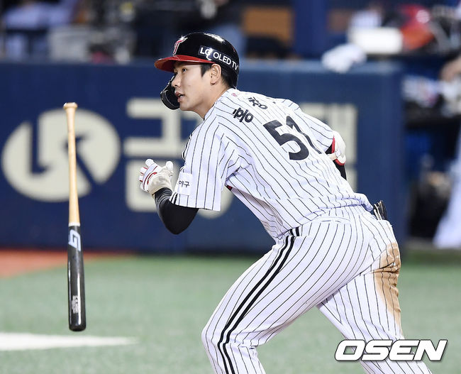 [OSEN=곽영래 기자] LG 홍창기가 타격을 하고 있다. /youngrae@osen.co.kr