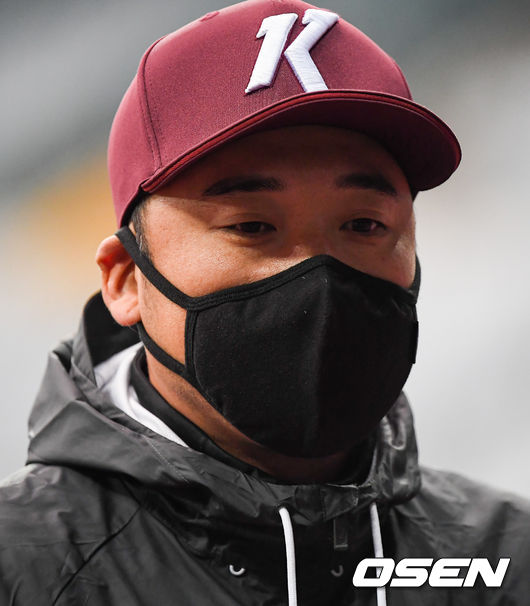 [OSEN=박준형 기자] 이택근이 인터뷰를 하고 있다. / soul1014@osen.co.kr
