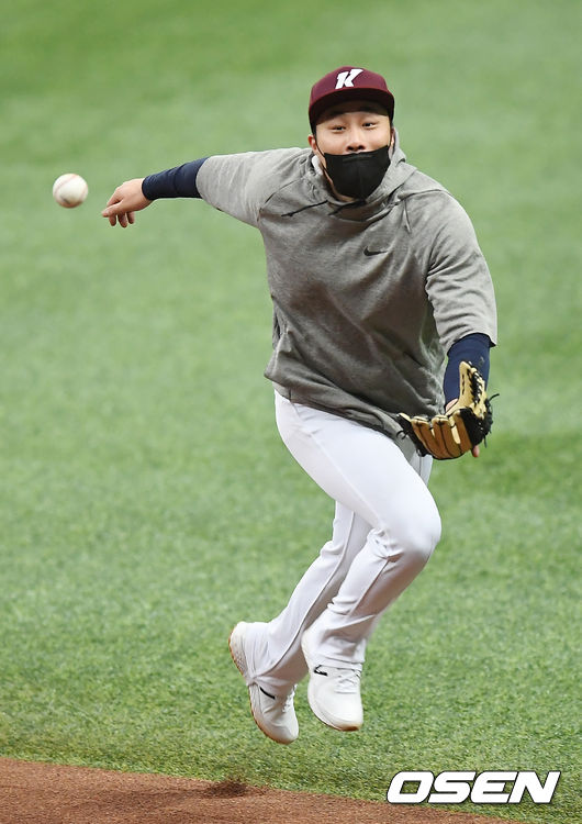 [OSEN=고척, 곽영래 기자] 김하성이 훈련을 하고 있다. /youngrae@osen.co.kr