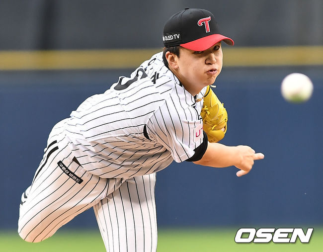 [OSEN=잠실, 최규한 기자]LG 선발 이민호가 힘차게 공을 뿌리고 있다. 2021.05.29 / dreamer@osen.co.kr
