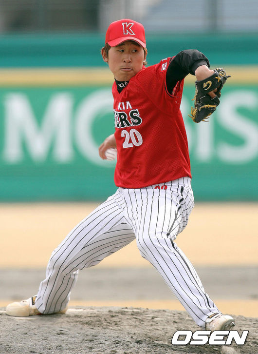 [OSEN=DB] 2006년 KIA 윤석민이 역투하고 있다. /photo@osen.co.kr