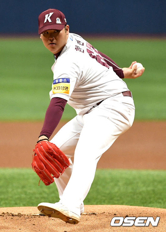 [OSEN=고척, 최규한 기자]키움 선발 한현희가 힘차게 공을 뿌리고 있다. 2021.06.04 / dreamer@osen.co.kr
