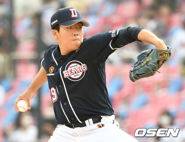 [OSEN=최규한 기자] 두산 선발 김민규가 힘차게 공을 뿌리고 있다. 2021.06.20 / dreamer@osen.co.kr