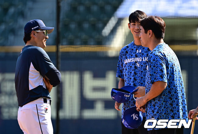이승엽 감독과 구자욱, 강민호[OSEN=지형준 기자]