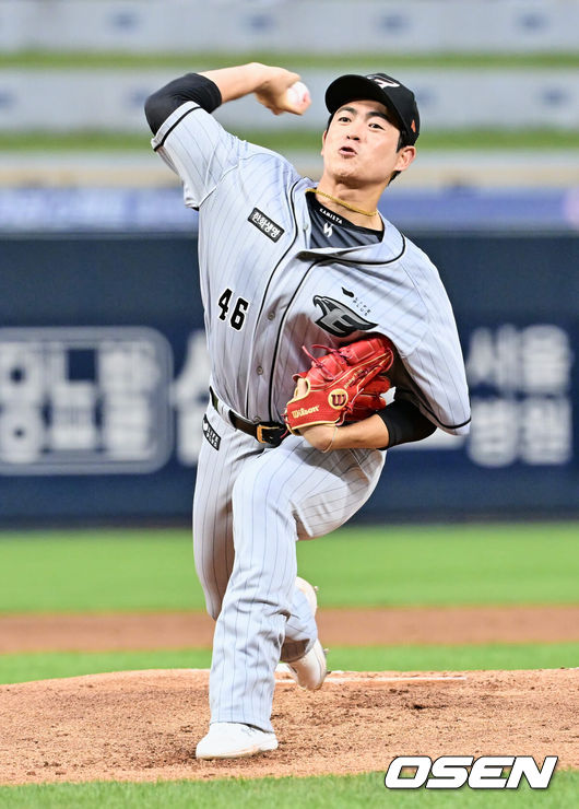 [OSEN=창원, 이석우 기자] 16일 창원 NC파크에서 2023 신한은행 SOL KBO리그 NC 다이노스와 한화 이글스의 경기가 열렸다. 한화 이글스 선발투수 이태양이 역투하고 있다. 2023.08.16 / foto0307@osen.co.kr