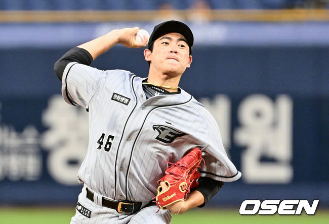 [OSEN=창원, 이석우 기자] 16일 창원 NC파크에서 2023 신한은행 SOL KBO리그 NC 다이노스와 한화 이글스의 경기가 열렸다. 한화 이글스 선발투수 이태양이 역투하고 있다. 2023.08.16 / foto0307@osen.co.kr