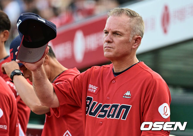 롯데 자이언츠 래리 서튼 감독. /OSEN DB