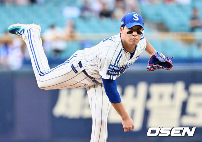 [OSEN=대구, 이석우 기자] 20일 대구 삼성라이온즈파크에서 2023 신한은행 SOL KBO리그 삼성 라이온즈와 KIA 타이거즈의 경기가 열렸다. 삼성 라이온즈 선발투수 원태인이 역투하고 있다. 2023.08.20 / foto0307@osen.co.kr