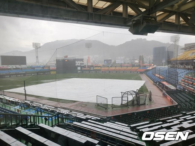 [OSEN=대전, 이상학 기자] 24일 우천 취소된 대전 한화생명이글스파크. /waw@osen.co.kr