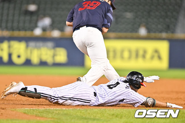 헤드 퍼스트 슬라이딩으로 만든 내야안타