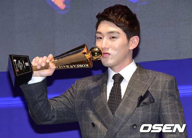 2014년 MVP 수상 당시 서건창. /OSEN DB