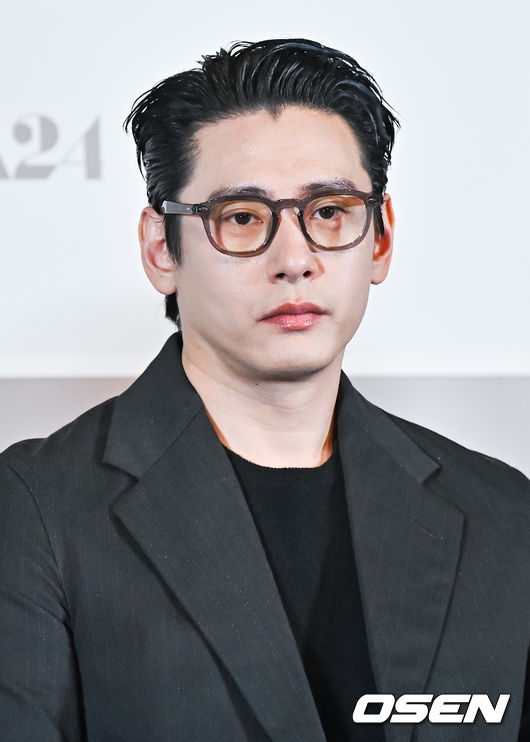 [OSEN=박준형 기자]배우 유태오가 질문을 듣고 있다. 2024.02.28  / soul1014@osen.co.kr