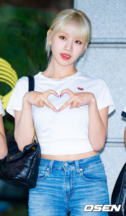 [사진]키스오브라이프 나띠,하트에 사랑을 담아::스포탈코리아 [사진]키스오브라이프 나띠,하트에 사랑을 담아