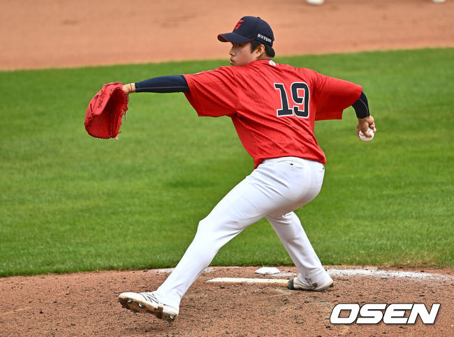 [OSEN=부산, 이석우 기자] 롯데 자이언츠 김강현  / foto0307@osen.co.kr