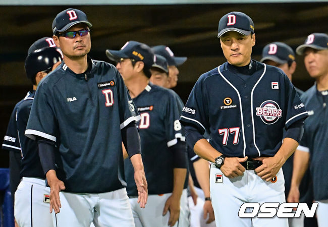 [OSEN=포항, 이석우 기자] 두산 베어스 이승엽 감독, 김한수 코치 002 2023.07.05 / foto0307@osen.co.kr