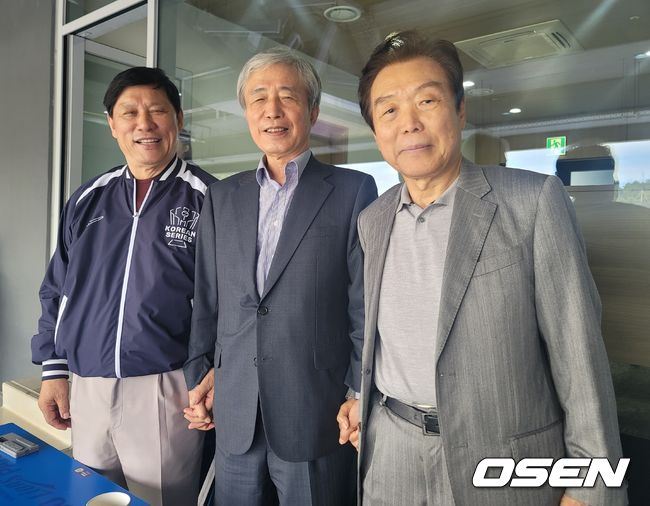 [OSEN=대구, 손찬익 기자] 허구연 KBO 총재, 김범일 전 대구시장, 이인중 HS화성 명예회장 /what@osen.co.kr