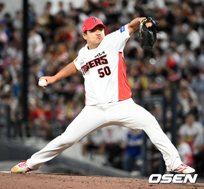 [OSEN=광주, 이대선 기자] 5회초 2사 1루에서 KIA 장현식이 역투하고 있다. 2024.09.23 /sunday@osen.co.kr