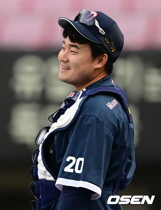 [OSEN=광주, 김성락 기자] 7일 광주 북구 KIA챔피언스필드에서 ‘2023 신한은행 SOL KBO리그’ KIA 타이거즈와 두산 베어스의 경기가 열린다. 경기 시작에 앞서 두산 안승한이 훈련을 하고 있다. 2023.04.07 