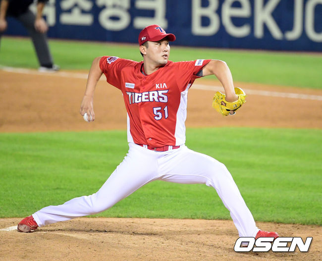 KIA 시절 투수 홍건희 / OSEN DB
