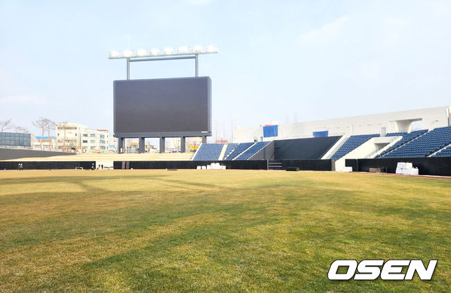국내 최초 비대칭 오각형으로 지어진 대전 한화생명 볼파크. /OSEN DB