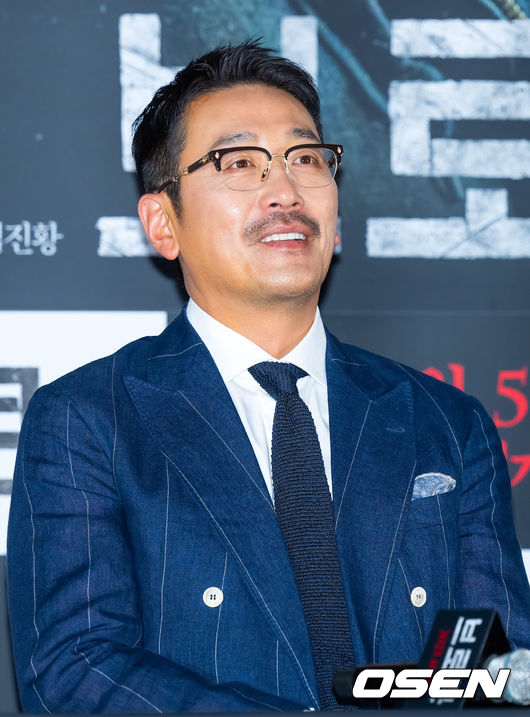 [OSEN=민경훈 기자] 23일 오후 서울 CGV 용산아이파크몰에서 영화 '브로큰' 서 언론배급시사회가 열렸다.