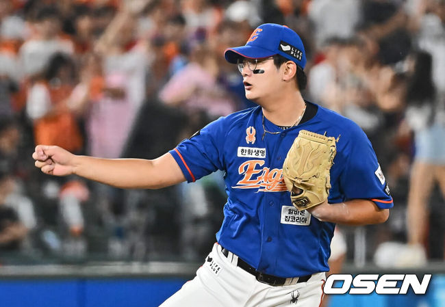 [OSEN=부산, 이석우 기자] 13일 부산 사직야구장에서 2024 신한 SOL 뱅크 KBO 리그 롯데 자이언츠와 한화 이글스의 경기가 열렸다. 한화 이글스 김서현이 역투하고 있다. 2024.09.13 / foto0307@osen.co.kr