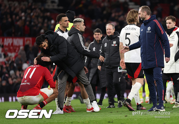 [사진] 침울한 맨유 선수단 ⓒGettyimages(무단전재 및 재배포 금지)