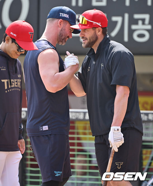NO.1 종합 스포츠 전문 미디어, 스포탈코리아