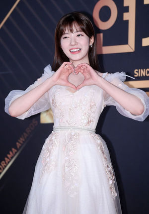 [단독] '펜트하우스' 조수민, 김영대와 한솥밥..이이경과 연기 호흡 '겹경사' - 뉴스 썸네일 이미지