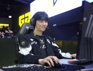 '4년 만의 펜타킬'...'쵸비' 정지훈, "두 번째 펜타킬, 동료들의 도... - 뉴스 썸네일 이미지