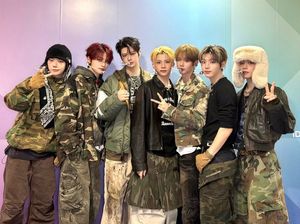 클유아, 'blackout' 활동 종료..음반 57만장→신인상 5관왕 '대기록' - 뉴스 썸네일 이미지