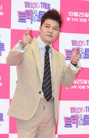 전현무, 10년 전 얼굴 어땠길래..."진짜 돼지였네" 팩폭 ('셀러브리티'... - 뉴스 썸네일 이미지