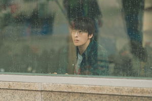 구교환, 첫 멜로 '만약에 우리'로 보여준 '현실 남친' - 뉴스 썸네일 이미지