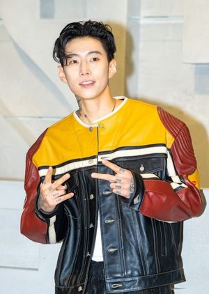 박재범, 16년 만에 2PM 탈퇴 사과했는데..'욕설'에 '디스곡' 과거 파묘 [... - 뉴스 썸네일 이미지