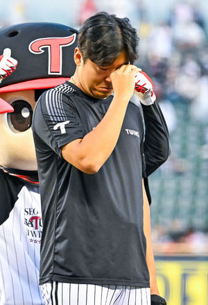 송승기 LG 승리 투수로 눈물