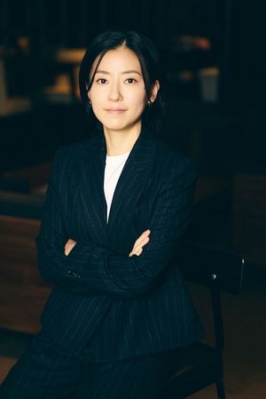 '강회장' 감독 "'하얀차' 정려원→'눈부' 한지민, 본방 사수 인... - 뉴스 썸네일 이미지