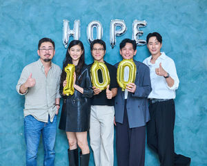 황정민→조인성 열연 통했다..'호프', 3일만에 100만 돌파 '올해 최단 기... - 뉴스 썸네일 이미지